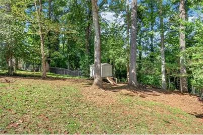 2085 Clearwater Drive, Marietta, GA 30067 - Photo 23