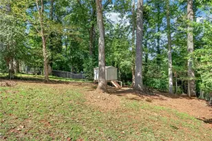 2085 Clearwater Dr, Marietta, GA 30067 - Photo 23