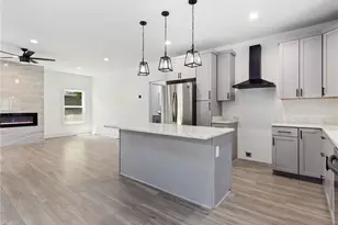 2879 Randall St, East Point, GA 30344 - Photo 5