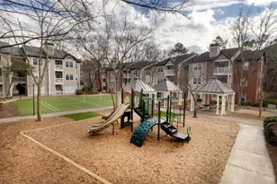 100 Ashford Gables Dr, Dunwoody, GA 30338 - Photo 25