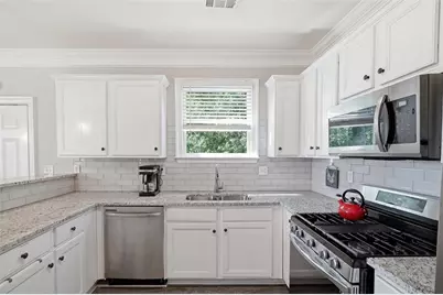 898 Capitol View Avenue NW, Atlanta, GA 30318 - Photo 15