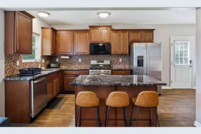 3051 Springdale Rd, Hapeville, GA 30354 - Photo 9