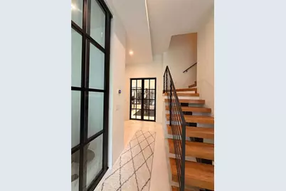 2110 E Roxboro Road E, Atlanta, GA 30324 - Photo 39