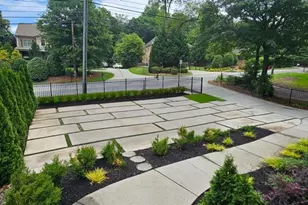 2110 E Roxboro Road E, Atlanta, GA 30324 - Photo 3