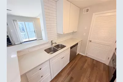 322 Granville Court, Atlanta, GA 30328 - Photo 9