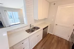 322 Granville Ct, Atlanta, GA 30328 - Photo 9