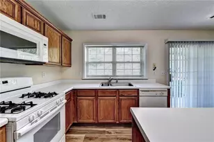 4931 Bankside Way, Peachtree Corners, GA 30092 - Photo 7