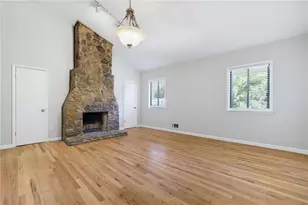 3385 Laren Ln SW, Atlanta, GA 30311 - Photo 9