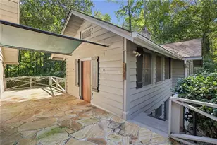 8235 Tynecastle Dr, Sandy Springs, GA 30350 - Photo 3