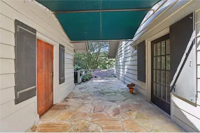 8235 Tynecastle Drive, Sandy Springs, GA 30350 - Photo 25