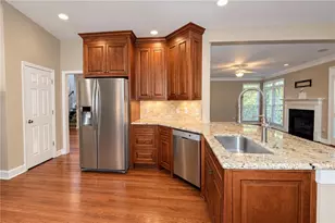 2030 Lenox Cove Circle, Atlanta, GA 30319 - Photo 11