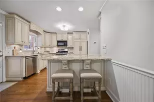 2201 Defoors Mill Dr NW, Atlanta, GA 30318 - Photo 9