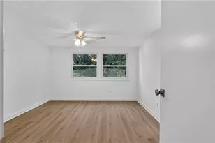 284 Roswell Commons Cir, Roswell, GA 30076 - Photo 25