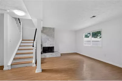 284 Roswell Commons Circle, Roswell, GA 30076 - Photo 23