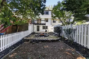 284 Roswell Commons Cir, Roswell, GA 30076 - Photo 33