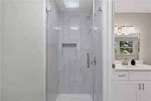 284 Roswell Commons Cir, Roswell, GA 30076 - Photo 15