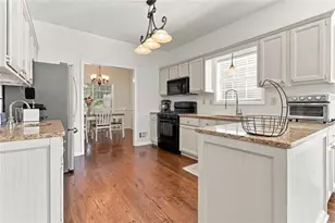 4860 Hampton Square Dr, Johns Creek, GA 30022 - Photo 13