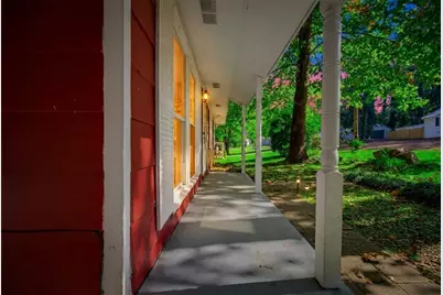 650 Robert E Lee Parkway, Jonesboro, GA 30238 - Photo 5