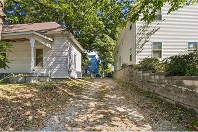 1023 Curran Street NW, Atlanta, GA 30318 - Photo 17