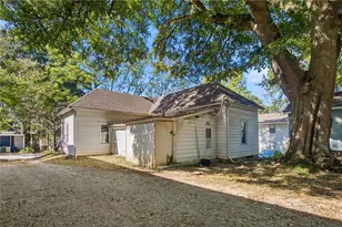 1023 Curran St NW, Atlanta, GA 30318 - Photo 3