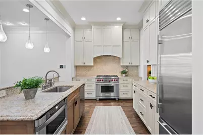 3675 Brookhaven Manor Crossing, Atlanta, GA 30319 - Photo 17