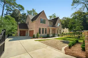 3843 Lake Forrest Dr NE, Atlanta, GA 30342 - Photo 3