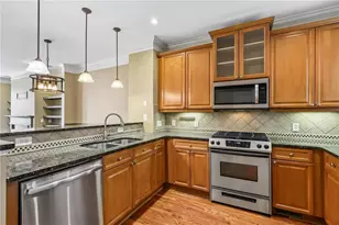1439 Ashford Pl NE, Brookhaven, GA 30319 - Photo 7