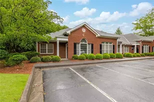 500 Sun Valley Dr, Roswell, GA 30076 - Photo 1