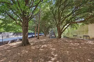 1075 NE Peachtree Walk, Atlanta, GA 30309 - Photo 29
