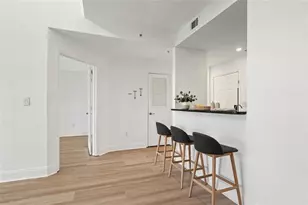 1075 NE Peachtree Walk, Atlanta, GA 30309 - Photo 3