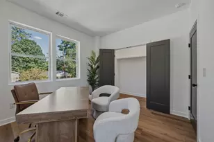 2010 Ruth St NW, Atlanta, GA 30318 - Photo 15