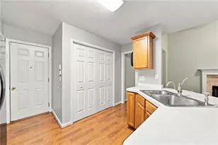 538 Parkstone Ln, Woodstock, GA 30189 - Photo 23