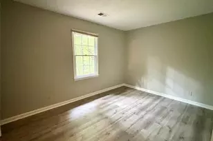 3895 Brookshire Pl, Lawrenceville, GA 30044 - Photo 9