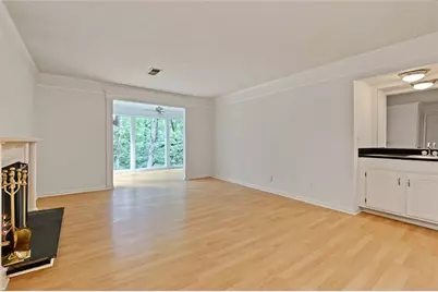 2722 Suwanee Way SE, Marietta, GA 30067 - Photo 5