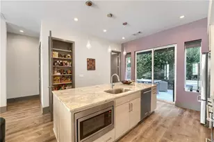 1305 Chelsea Cir NW, Atlanta, GA 30318 - Photo 5