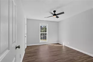 2032 Emerald Pointe Dr, Winder, GA 30680 - Photo 15