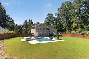 2032 Emerald Pointe Dr, Winder, GA 30680 - Photo 37