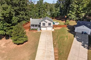 2032 Emerald Pointe Dr, Winder, GA 30680 - Photo 41