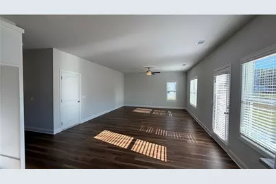204 Strawberry Lane, Winder, GA 30680 - Photo 7