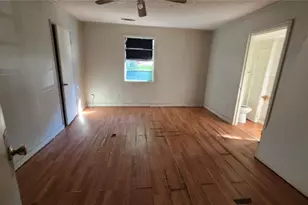 1 Magnolia St, Covington, GA 30014 - Photo 5
