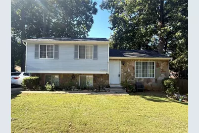 5172 W Scarbrough Trail, Stone Mountain, GA 30088 - Photo 1