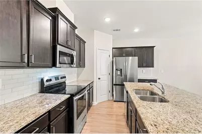 1157 Lucan Lane, Lawrenceville, GA 30043 - Photo 13