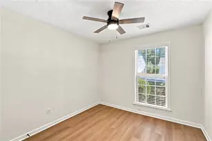 136 Park Forest Dr NW, Kennesaw, GA 30144 - Photo 13