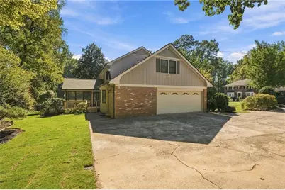 4955 Mill Stream Court, Dunwoody, GA 30338 - Photo 41