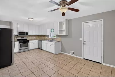2932 Brett Circle NW, Acworth, GA 30101 - Photo 9