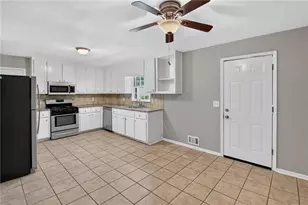 2932 Brett Cir NW, Acworth, GA 30101 - Photo 9