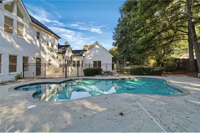 945 Brandon Ridge Drive, Roswell, GA 30075 - Photo 5