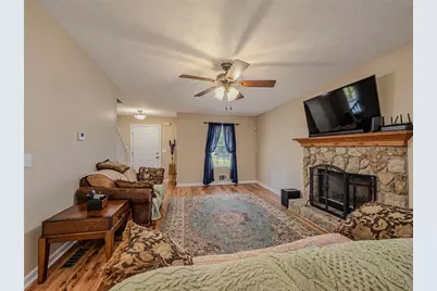 3172 Rockview Drive, Loganville, GA 30052 - Photo 5