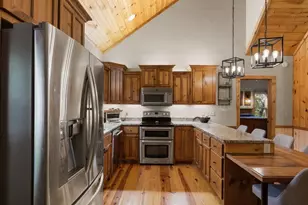 82 Queens Ln, Blue Ridge, GA 30513 - Photo 9