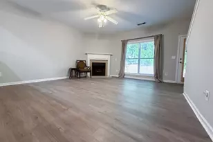 2077 Lakeshore Overlook Dr, Kennesaw, GA 30152 - Photo 5